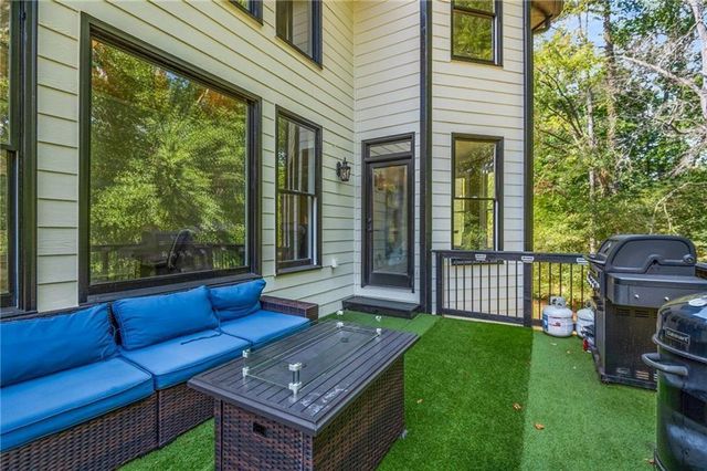 220 Milano Drive SW, Atlanta, GA 30331