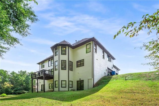 220 Milano Drive SW, Atlanta, GA 30331