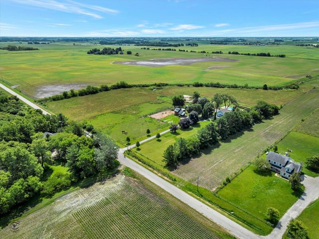 3663 W Church Road, Beecher, IL 60401