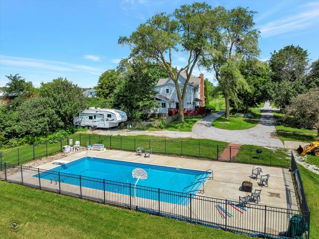 3663 W Church Road, Beecher, IL 60401