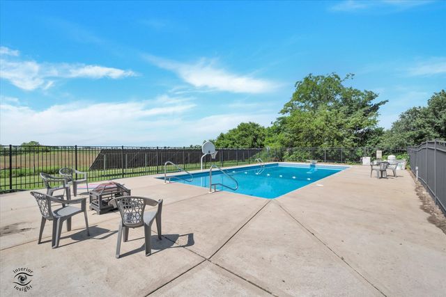 3663 W Church Road, Beecher, IL 60401