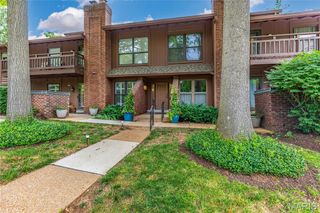 698 Trailcrest Court 5, Kirkwood, MO 63122