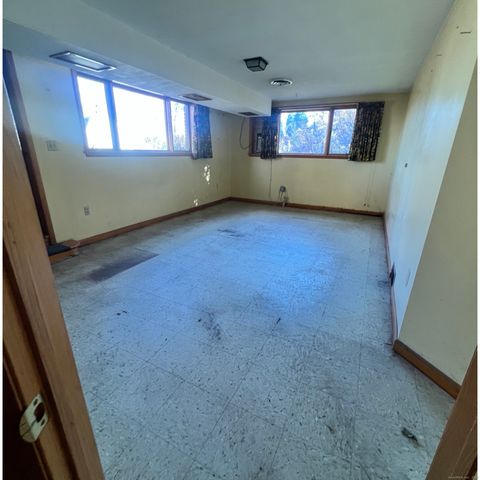 36 View Street, Plainville, CT 06062