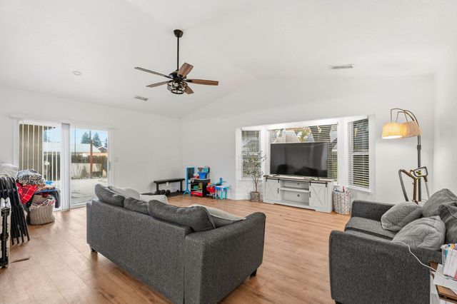 514 Williams Avenue, Madera, CA 93637