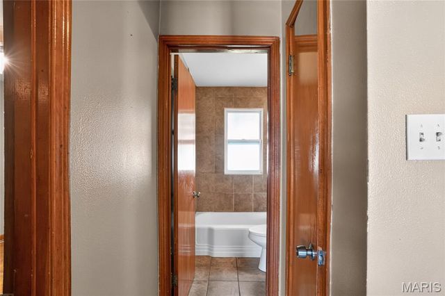 1434 Comet Drive, St Louis, MO 63137