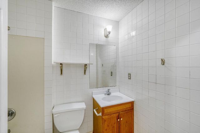 6004 Bordeau Walk SE, Smyrna, GA 30082