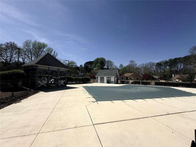 6004 Bordeau Walk SE, Smyrna, GA 30082