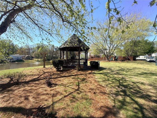 6004 Bordeau Walk SE, Smyrna, GA 30082