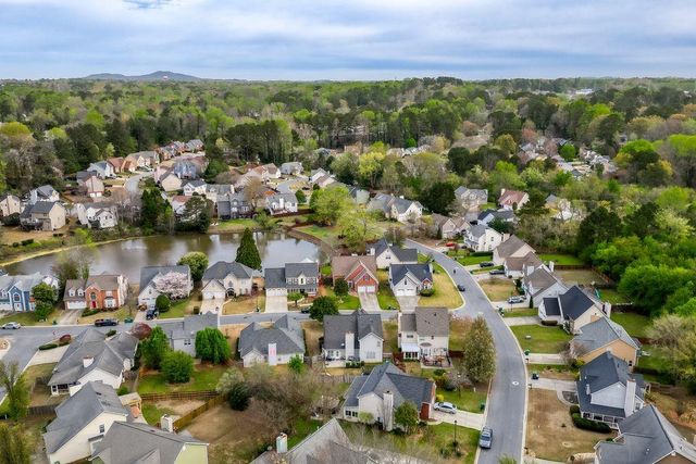 6004 Bordeau Walk SE, Smyrna, GA 30082