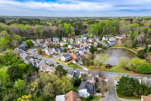 6004 Bordeau Walk SE, Smyrna, GA 30082