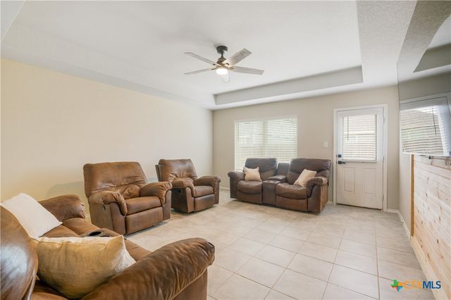 713 Angus Drive, Seguin, TX 78155