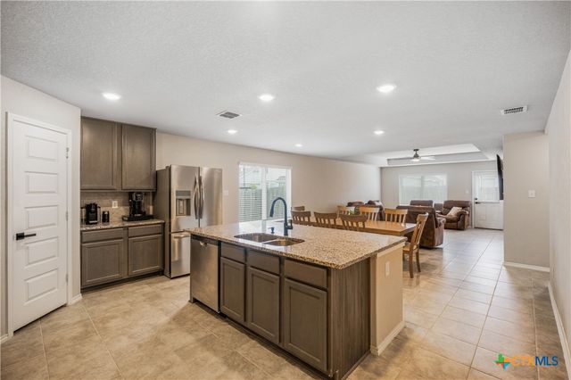 713 Angus Drive, Seguin, TX 78155