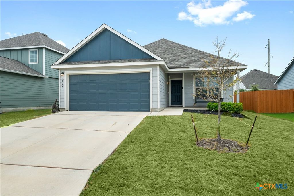 713 Angus Drive, Seguin, TX 78155