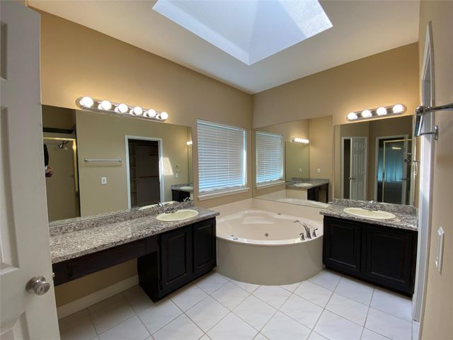 11526 One Token Drive, Houston, TX 77065