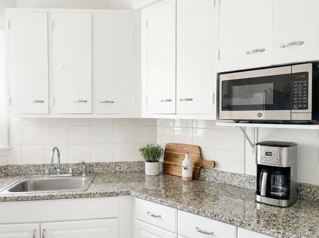 1558 Unionport Road 5H, Bronx, NY 10462