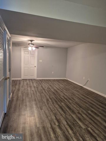 43 SCARBORO DR, Bunker Hill, WV 25413