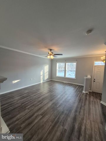 43 SCARBORO DR, Bunker Hill, WV 25413