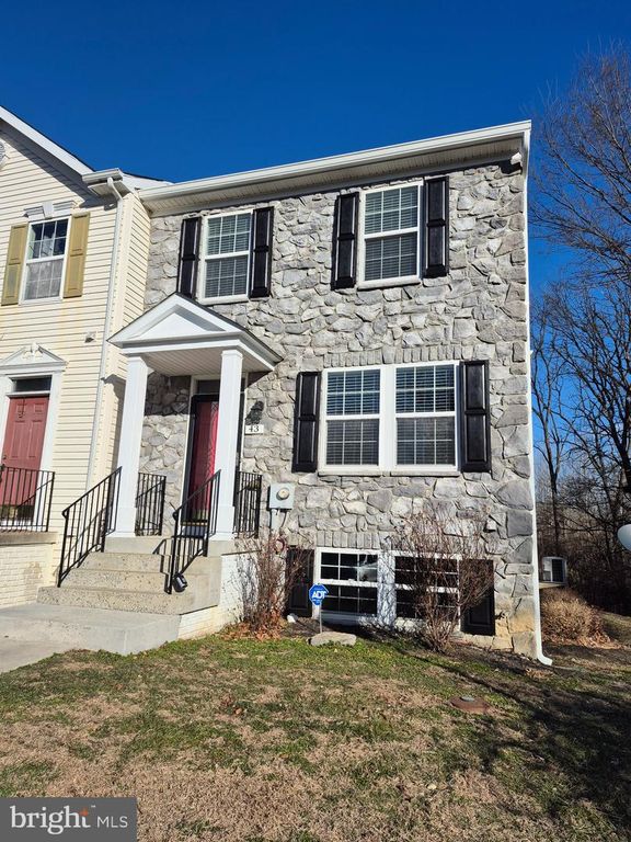 43 SCARBORO DR, Bunker Hill, WV 25413