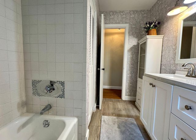 31 Ferry Street, West Dennis, MA 02670