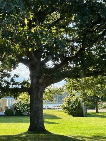 31 Ferry Street, West Dennis, MA 02670