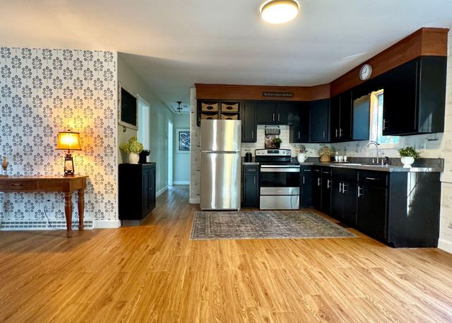 31 Ferry Street, West Dennis, MA 02670