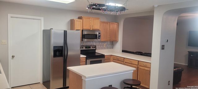 7006 Raintree, San Antonio, TX 78233