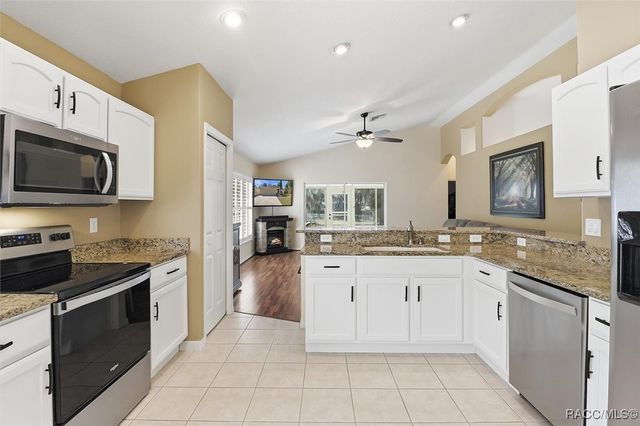 810 Pritchard Island Road, Inverness, FL 34450