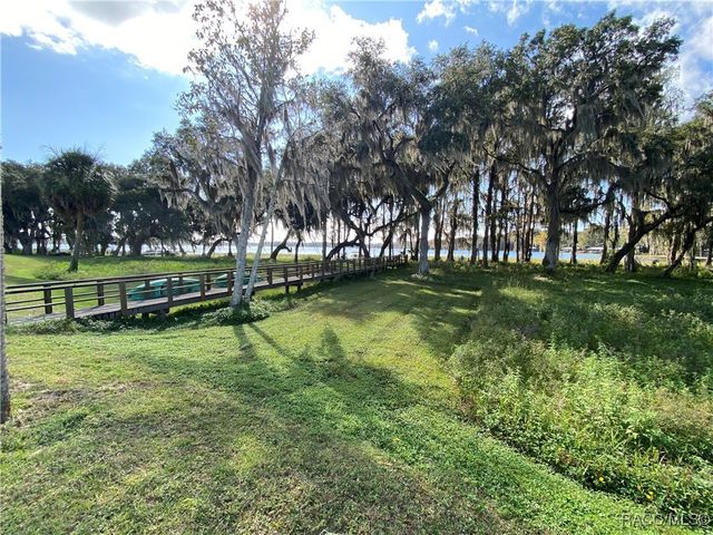 810 Pritchard Island Road, Inverness, FL 34450
