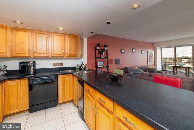 2001 HAMILTON ST #925, Philadelphia, PA 19130