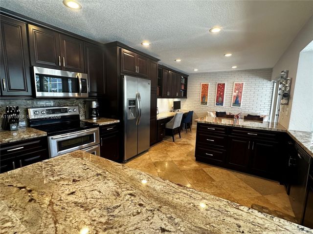 1319 Rodman St, Hollywood, FL 33019