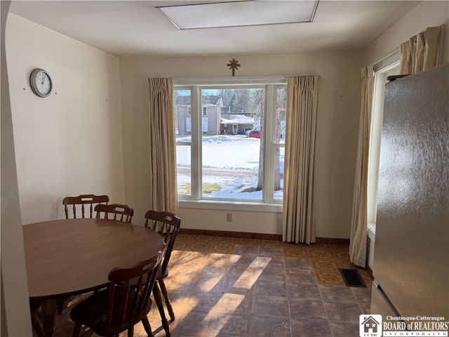 11381 Route 98, Freedom, NY 14065