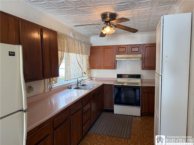 11381 Route 98, Freedom, NY 14065