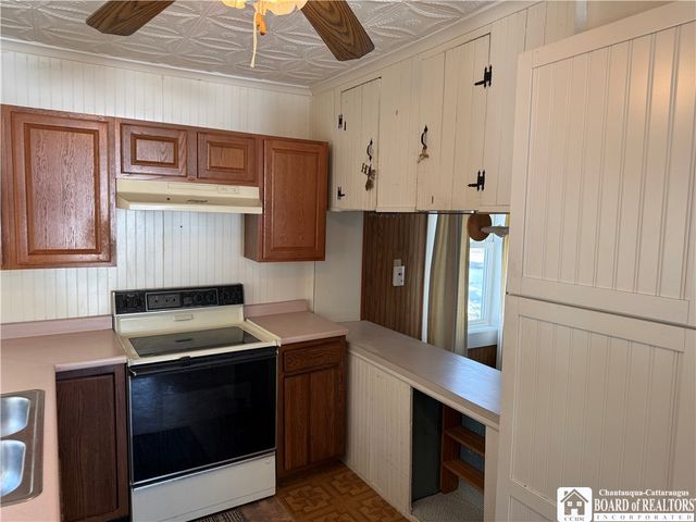 11381 Route 98, Freedom, NY 14065