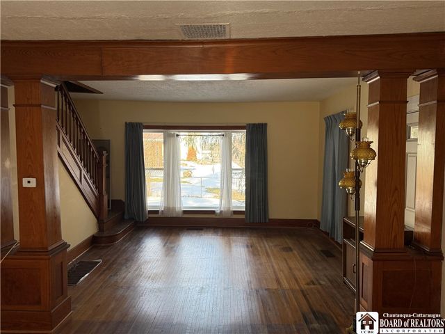 11381 Route 98, Freedom, NY 14065