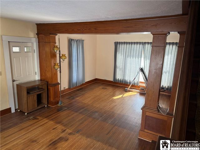 11381 Route 98, Freedom, NY 14065