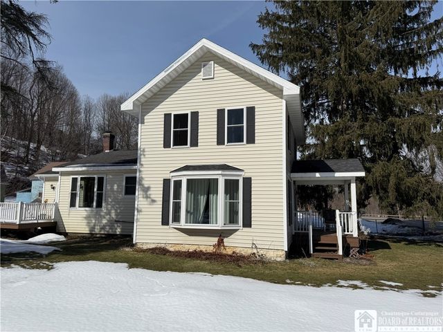 11381 Route 98, Freedom, NY 14065