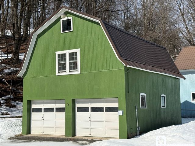 11381 Route 98, Freedom, NY 14065