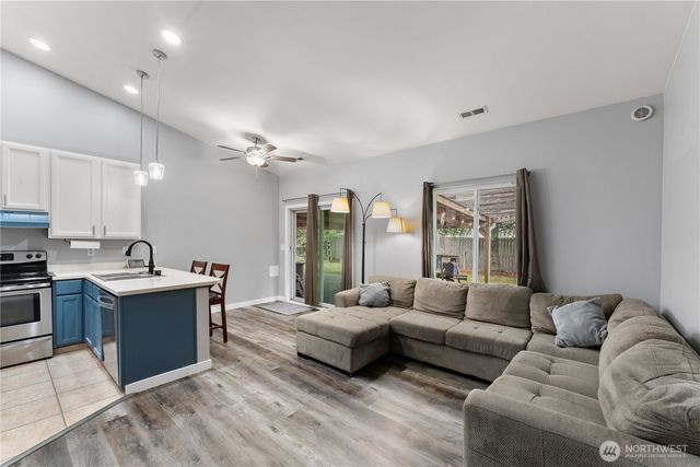 19612 12th Avenue Ct E, Spanaway, WA 98387