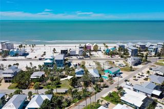 5356 Palmetto ST, Fort Myers Beach, FL 33931