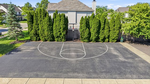 12484 Goodloe Drive, Fishers, IN 46037