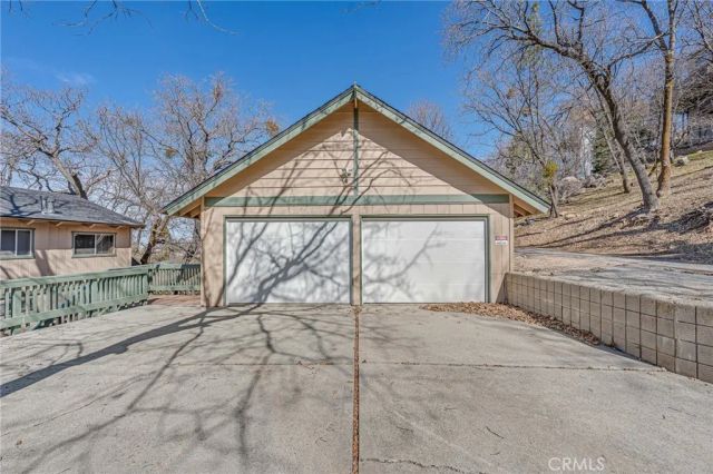 1405 Sequoia Drive, Lake Arrowhead, CA 92352