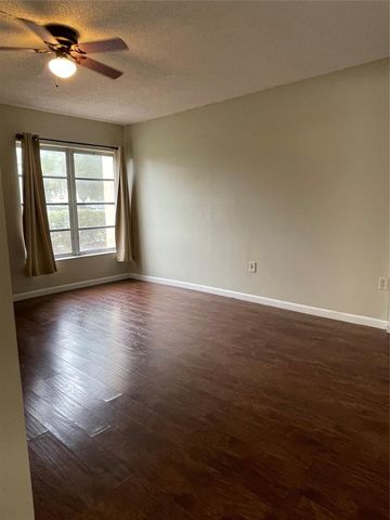 4158 Inverrary Drive 111, Lauderhill, FL 33319