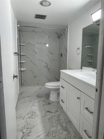 4158 Inverrary Drive 111, Lauderhill, FL 33319