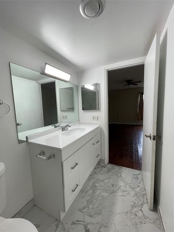 4158 Inverrary Drive 111, Lauderhill, FL 33319