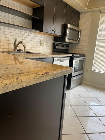 4158 Inverrary Drive 111, Lauderhill, FL 33319