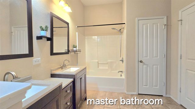 4255 Fall Creek Drive, Grand Prairie, TX 75052