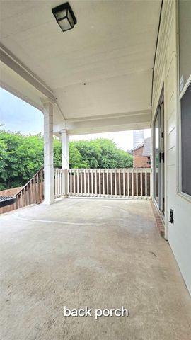 4255 Fall Creek Drive, Grand Prairie, TX 75052