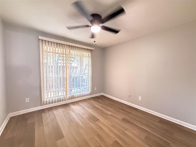 3900 Woodchase Drive 77, Houston, TX 77042