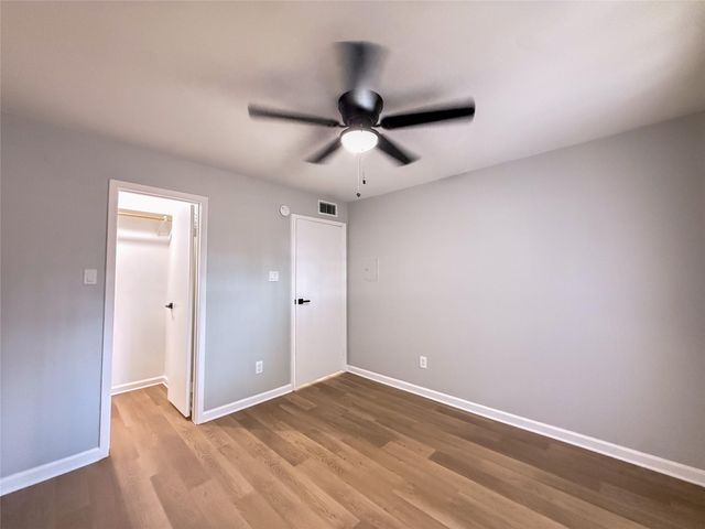3900 Woodchase Drive 77, Houston, TX 77042