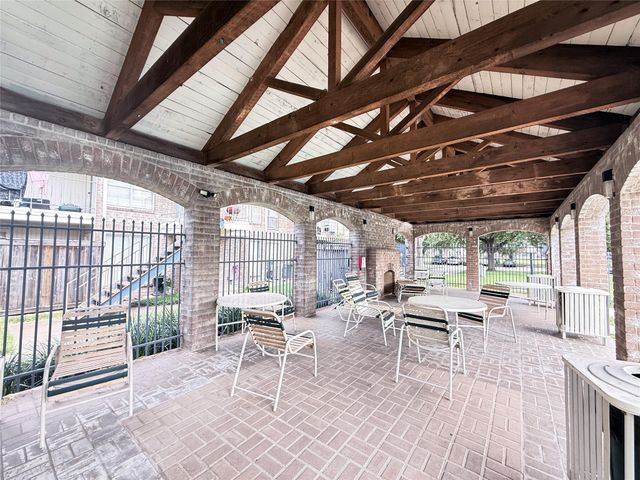 3900 Woodchase Drive 77, Houston, TX 77042